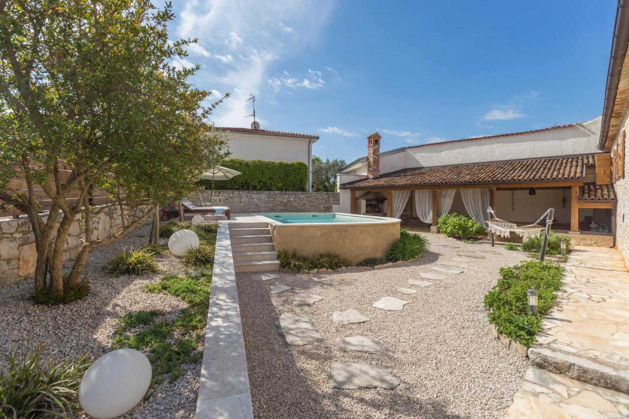 Casa Jagoda Visnjan Exterior photo